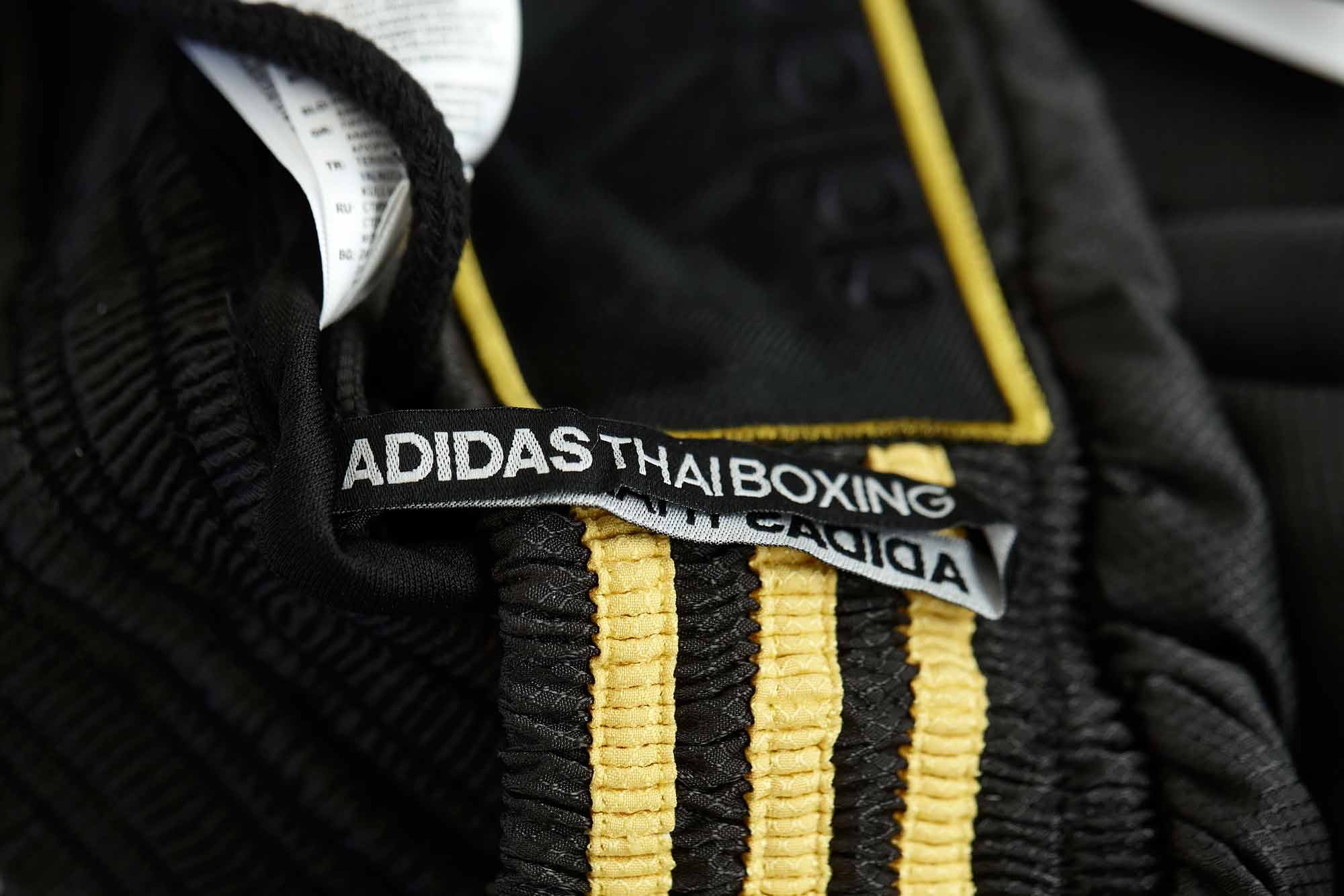 Short de kick-boxing ADIDAS, polyester évacuant l&