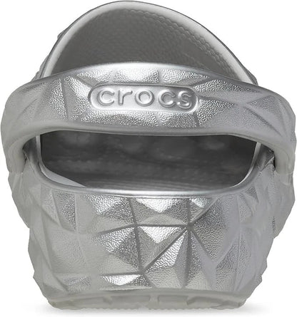 Crocs Classic Geo Clog Unisex Clogs, Men’s US Size 4 / Women’s US Size 6 M